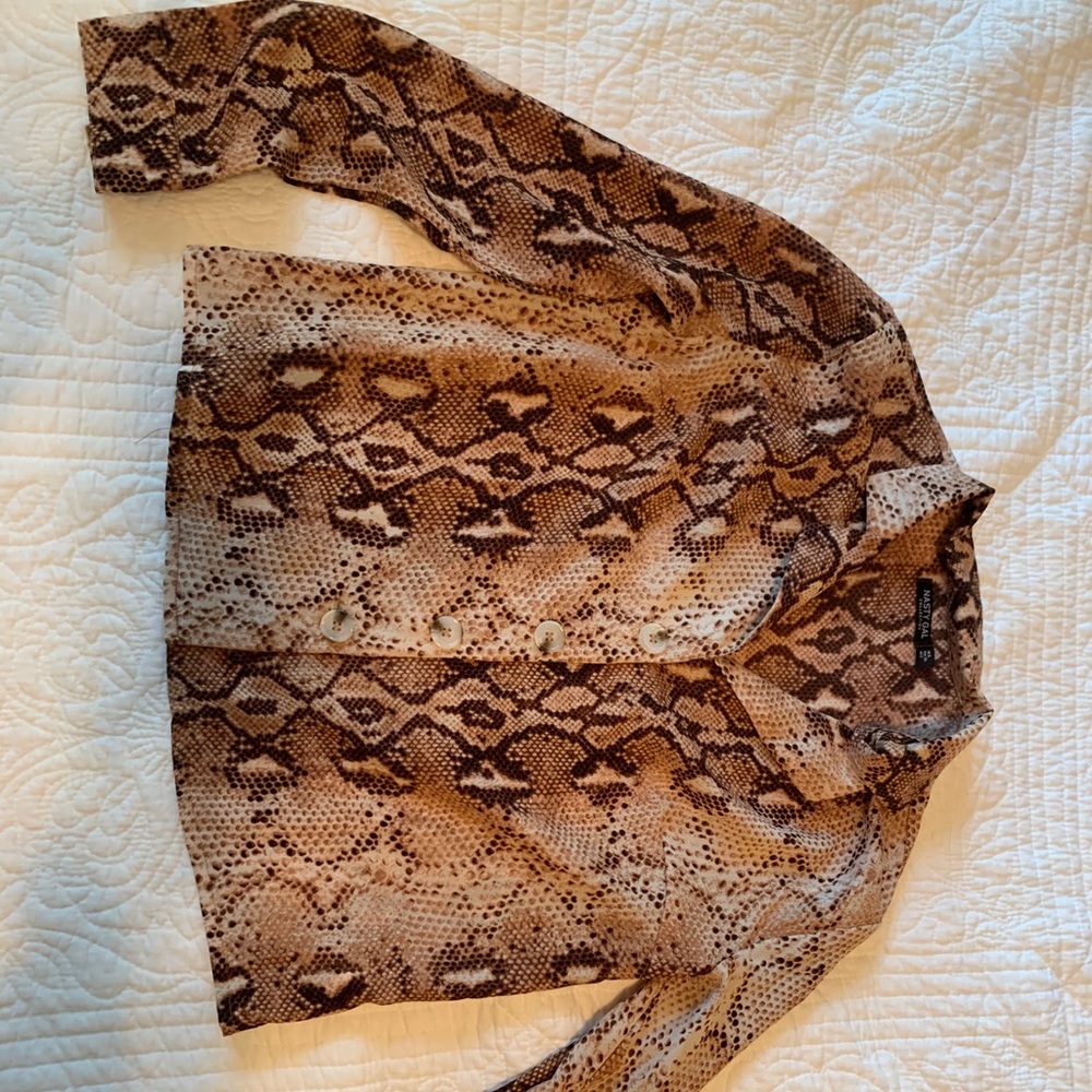 Snake print top
